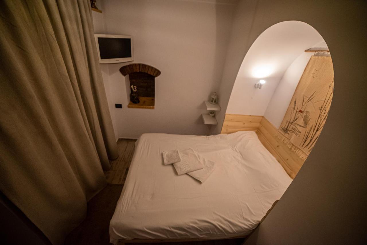 Apartamento Luky13 Braşov Exterior foto